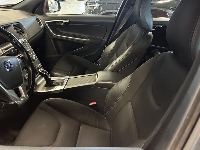 Bild 4 av Volvo V60 D4 Momentum Business Edition