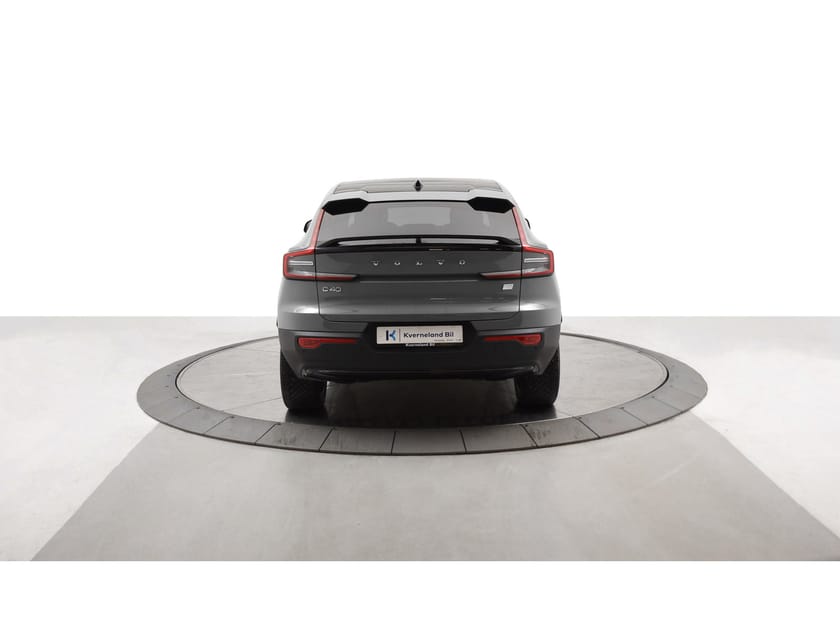Bilde 3 av Volvo C40 Recharge Twin motor Ultimate 408hk Sage Green