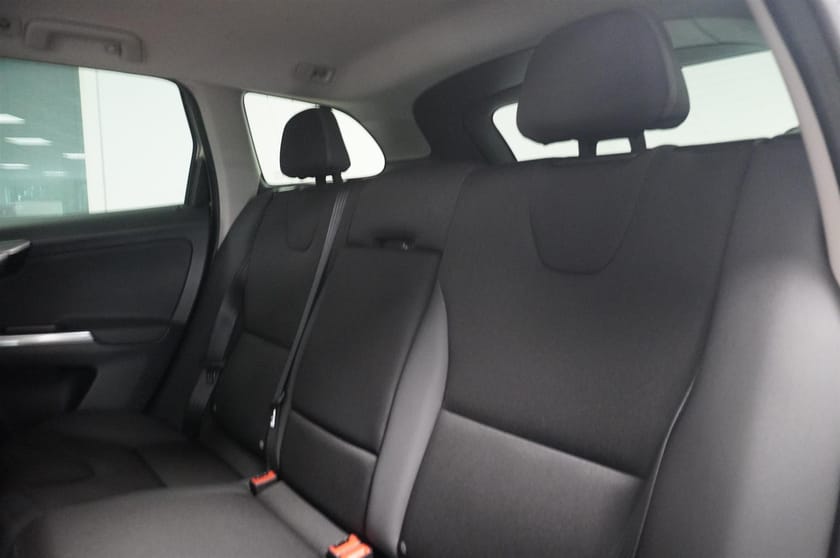 Bild 5 av Volvo XC60 D4 181hk Momentum Business Edition Dragkrok