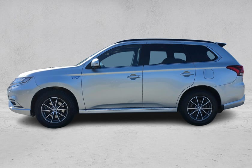 Bilde 2 av Mitsubishi Outlander PHEV S-Edition/360Kam/Carplay/Skinnseter/ACC/Norsk++