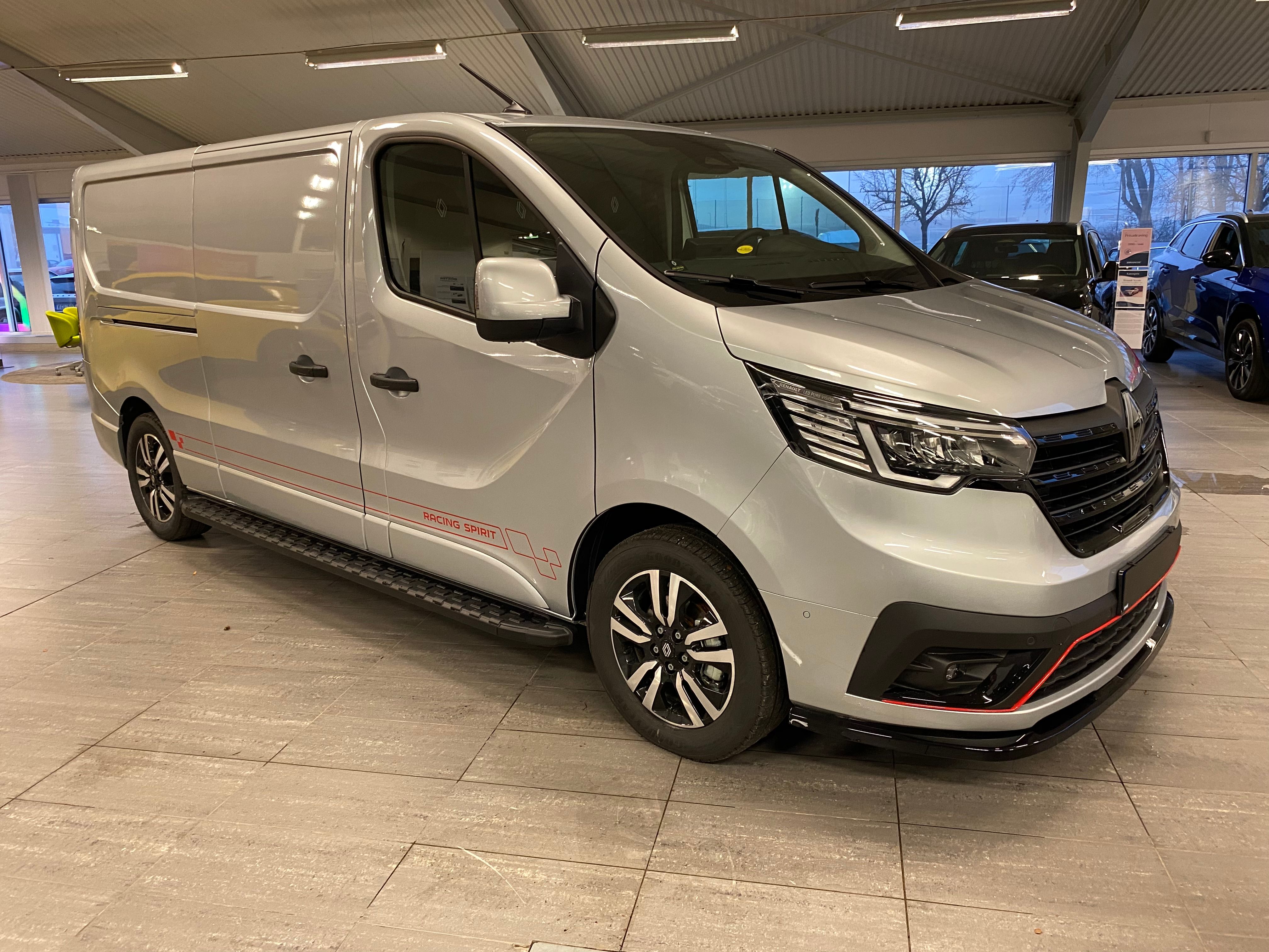 Renault Trafic Skåpbil