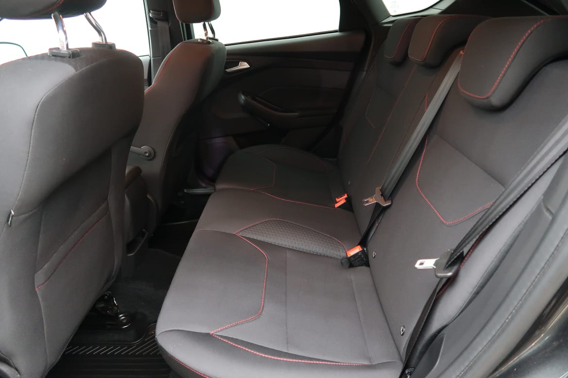 Ford Focus 2018 - miniatyr 5