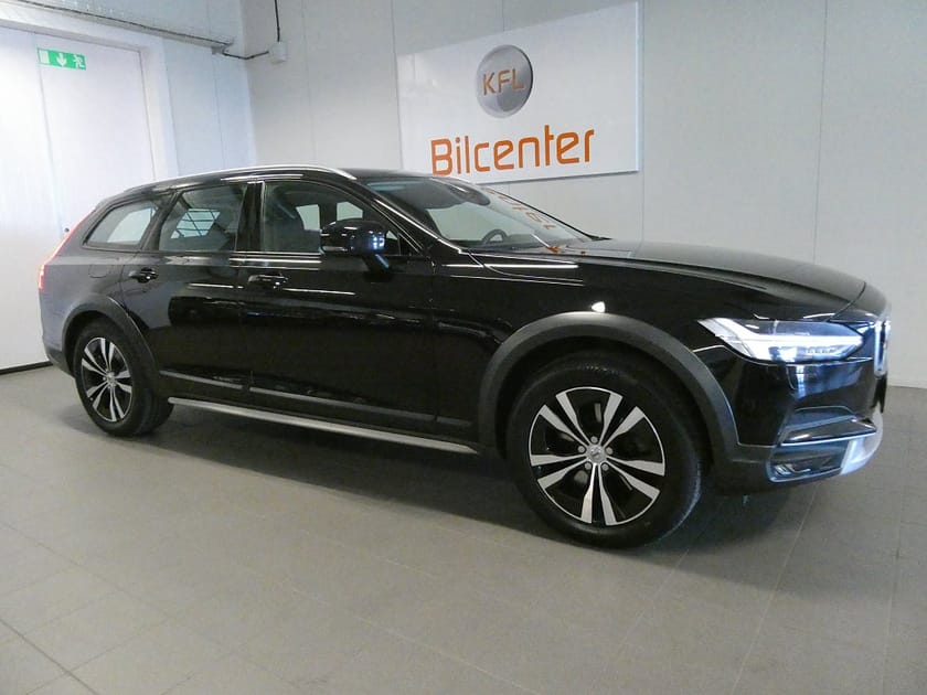 Bild 4 av Volvo V90 Cross Country D4 AWD Aut-Drag-Värmare-VOC-Carplay SoV Kamrem bytt