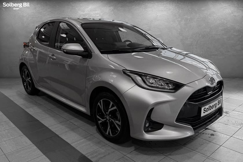 Bilde 3 av Toyota Yaris Hybrid 115 Active Tech/GARANTI/ OPPV.RATT/ R.KAMERA/ CARPLAY