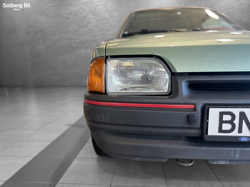 Bilde 5 av Ford Escort 3-dørs Kombi SAMLEOBJEKT/ 1,6L BENSIN