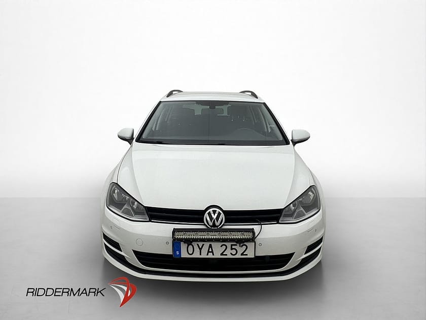 Bild 2 av Volkswagen Golf Sportscombi SC TDI 110hk D-Värmare LED-Ramp Kamera Drag