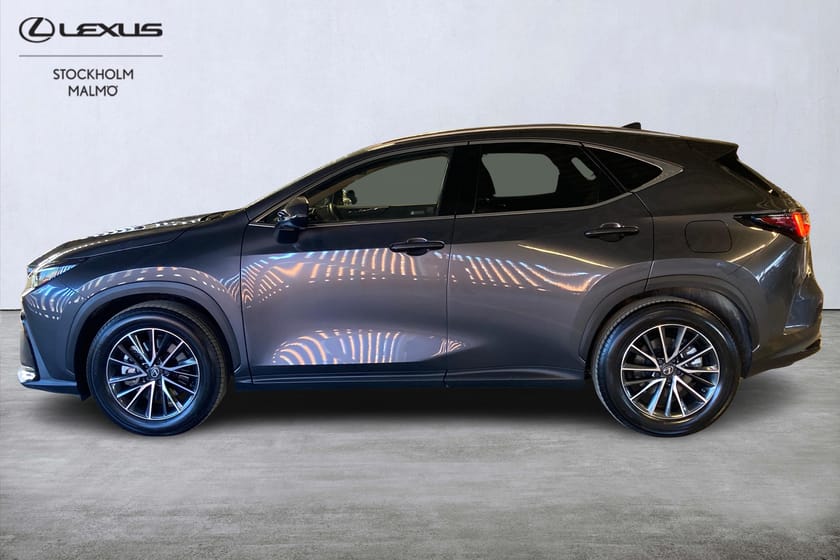 Bild 2 av Lexus NX 450h+ AWD Business Plus Skinn B-kam Drag Värmare
