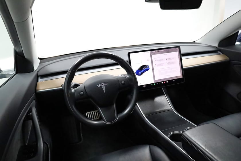 Bild 4 av Tesla Model 3 Long Range AWD 440hk | Autopilot | Panorama