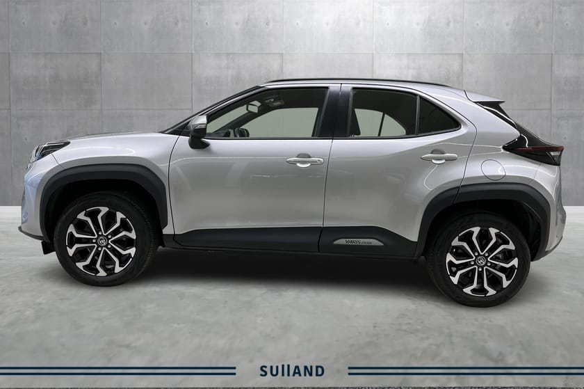 Bilde 2 av Toyota Yaris Cross Hybrid AWD-i Active - Ryggekamera, 4x4, varme ratt