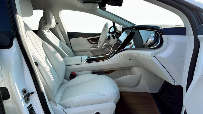 Bild 3 av Mercedes-Benz EQE 350 4MATIC AMG Drag Burmester Adaptiv