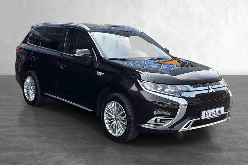Bilde 3 av Mitsubishi Outlander PHEV Instyle+ / 4WD / Nybilgaranti / Plug-in / Lav km-stand