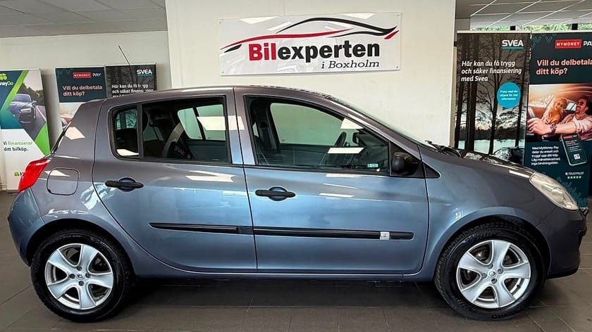 Bild 3 av Renault Clio  Halvkombi 5-dörrars 1.6 Euro 4|12933Mil|Automat
