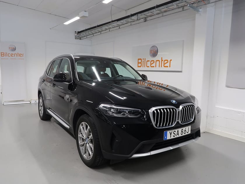 Bild 3 av BMW X3 xDrive30e V-Däck ingår Skinn-Navi-Kamera-CarPlay-Gestur