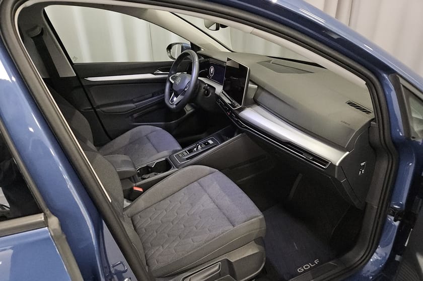 Bild 5 av Volkswagen Golf Life  1.5 eTSI 150HK Aut