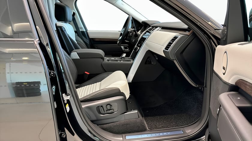 Bild 3 av Land Rover Discovery D350 MHEV Dynamic SE Räntekampanj 2,95%