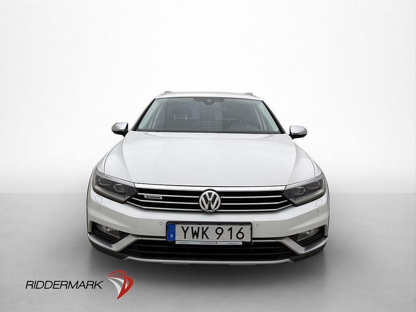 Bild 1 av Volkswagen Passat Alltrack 2.0 TDI 4M Cockpit Värmare Kamera