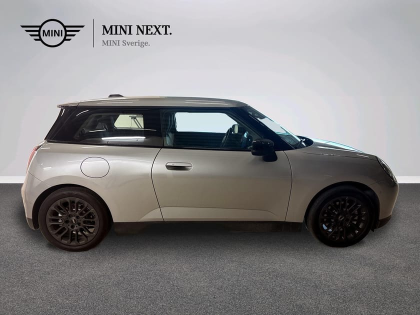 Bild 2 av MINI Cooper SE Essential Trim, Paket S