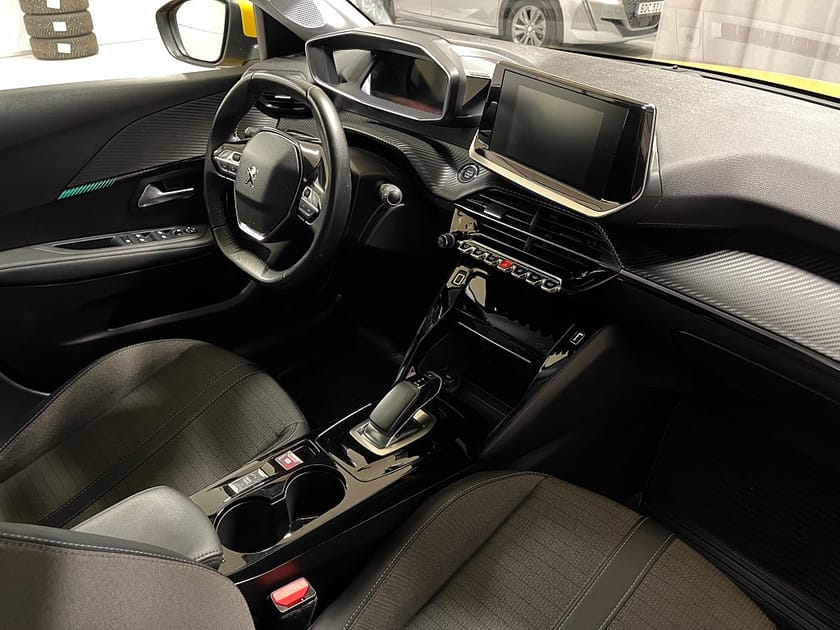 Bild 4 av Peugeot e-208 ALLURE PACK Electric Backkamera