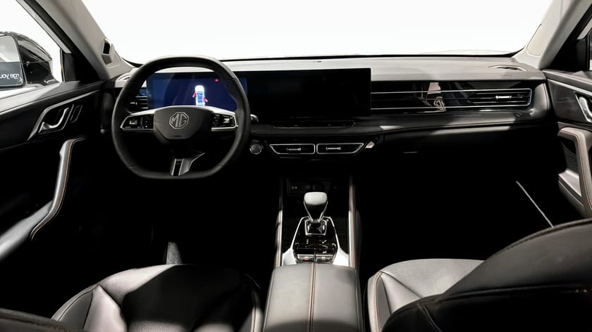 Bild 4 av MG HS PHEV LUX 1.5T AT