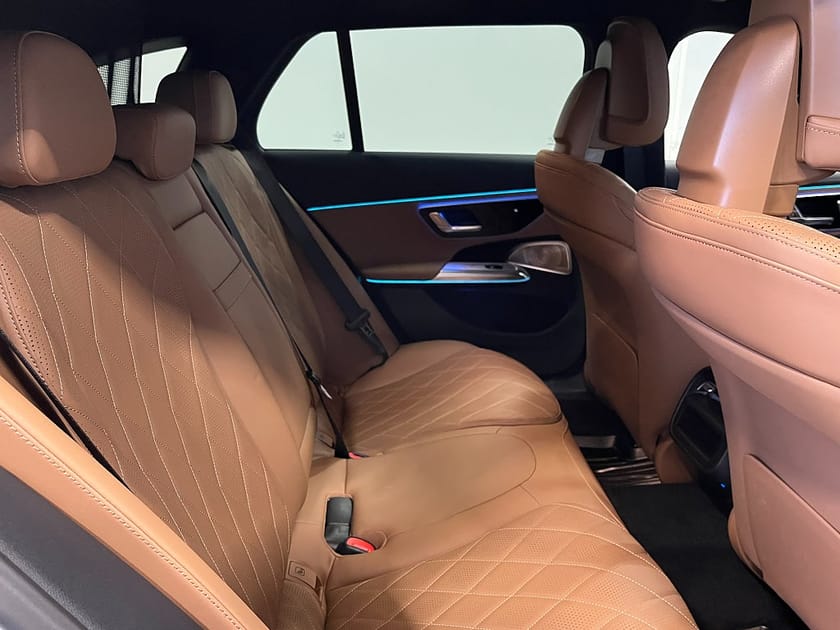 Bild 4 av Mercedes-Benz E 300 d e 4MATIC All-Terrain de 4M Premium Drag Multikontur Nappa