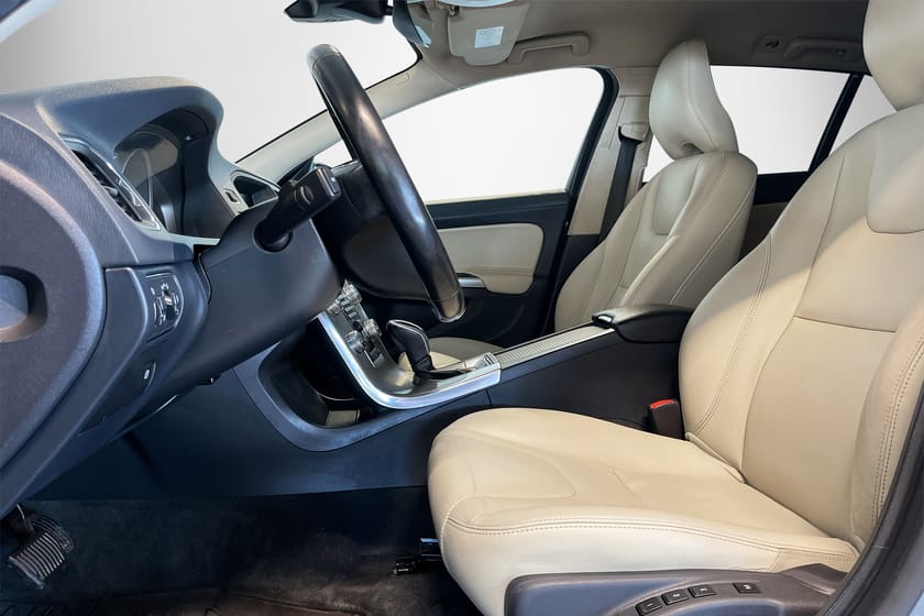 Bild 5 av Volvo V60 SUMMUM | BLUETOOTH | HELLÄDER | ELSTOLAR |