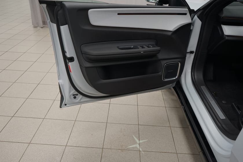 Bild 5 av Polestar 4 Long Range Dual Motor 