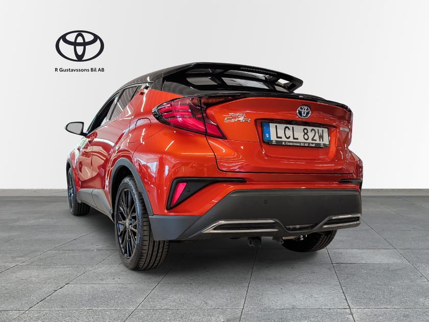 Bild 2 av Toyota C-HR Hybrid Orange Edition, Dragkrok, JBL