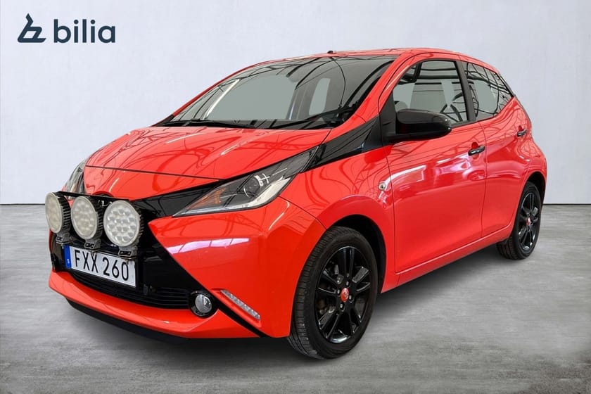 Bild 1 av Toyota Aygo 1,0 5-D X-CITE VINTERHJUL LEDRAMP
