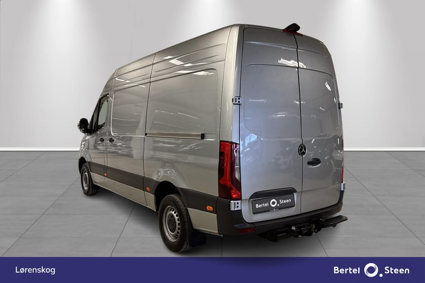 Bilde 3 av Mercedes-Benz Sprinter 317 CDI RWD Panel Van | Webasto | Hengerfeste | CarPlay