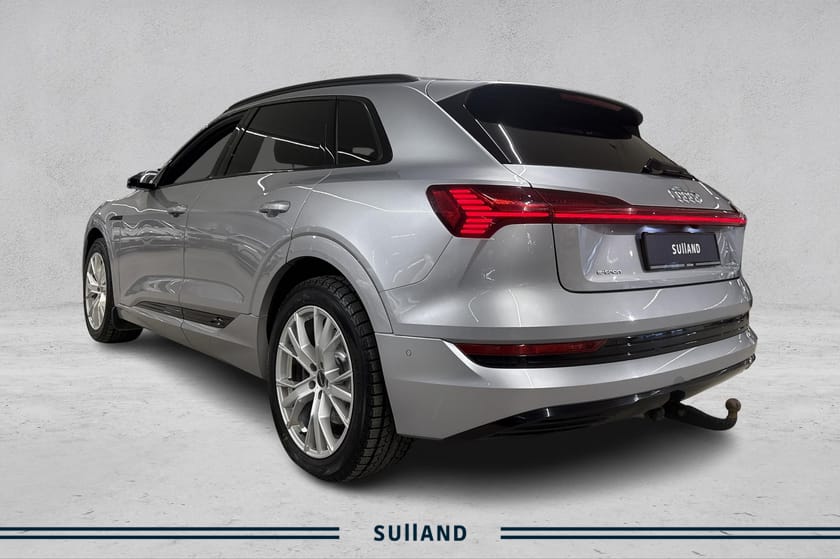 Bilde 3 av Audi e-tron 55 quattro QUATTRO/KROK/DAB/NAVI/DELSKINN/360 KAMERA/S-LINE