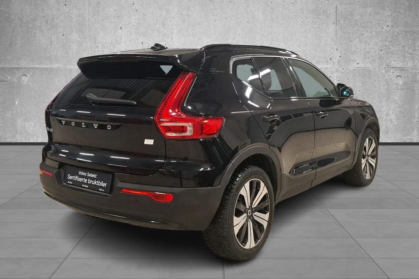 Bilde 4 av Volvo XC40 Recharge Twin motor AWD Plus Hengerfeste
