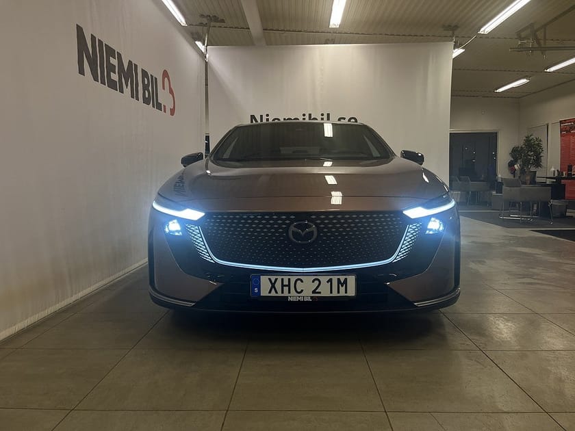 Bild 4 av Mazda 6e Standard Range Takumi 68,8 kWh 479km SONY/360-kamera/Pano/LAGERBIL
