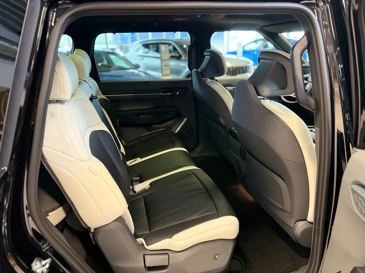 picture of a car