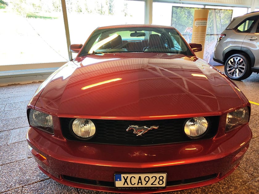 Bild 4 av Ford Mustang GT 305hk