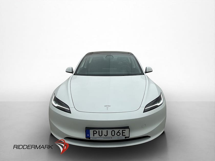 Bild 3 av Tesla Model 3 Long Range RWD Autopilot Svensksåld