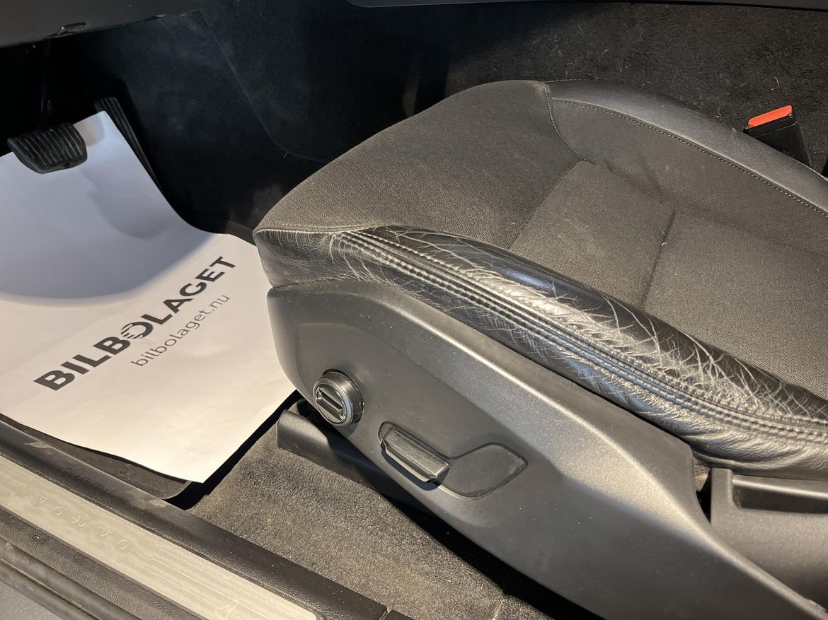 Volvo XC60 2020 - miniatyr 15