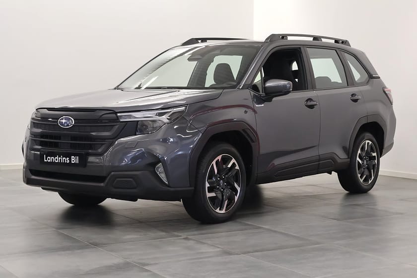 Bild 1 av Subaru Forester e-Boxer Adventure Hybrid Dragkrok vinterhjul
