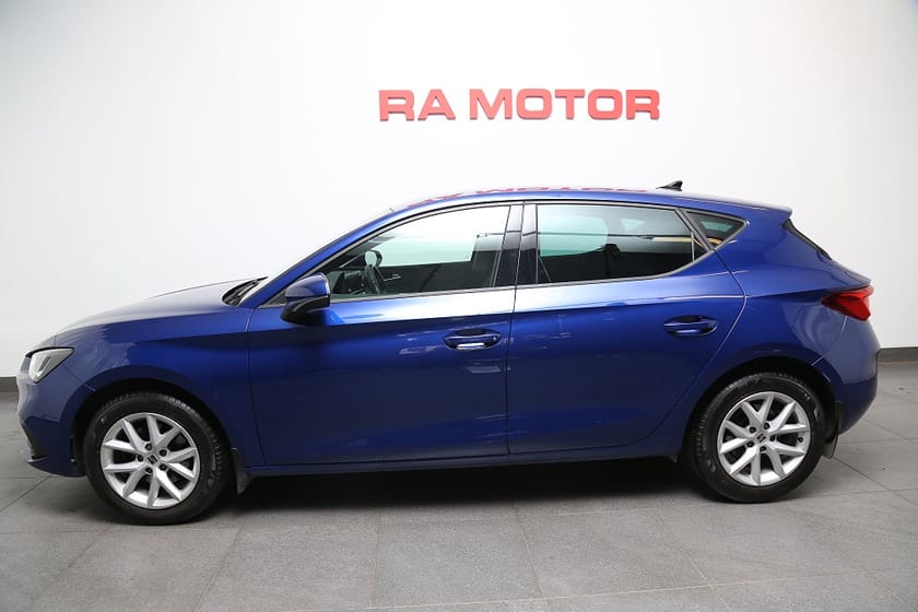 Bild 3 av SEAT Leon 1,0 TSI 110hk 5d Style Pluspaket Komfortpaket Cockpit