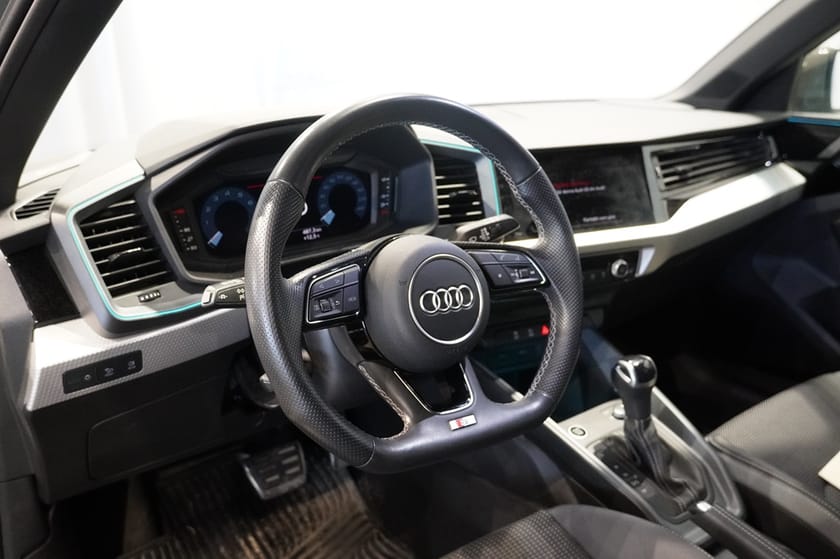 Bild 5 av Audi A1 Sportback 35 TFSI S-Line 150HK  AUT - Sonos-Kamera- ACC- MM!
