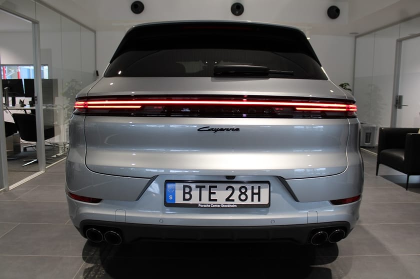 Bild 4 av Porsche Cayenne E-Hybrid BLACK EDITION