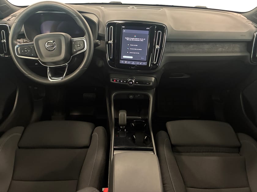 Bild 5 av Volvo XC40 Recharge Plus Edition | Backkamera | Värmepump |