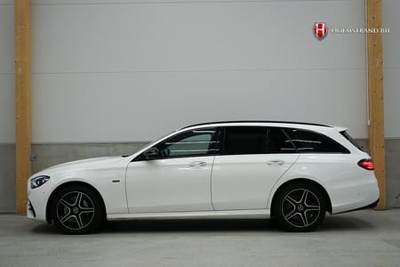 Mercedes-Benz E 300 T de AMG Line Drag Värmare Night 360 Widescreen