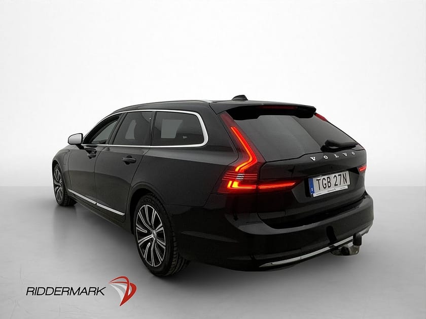 Bild 5 av Volvo V90 T6 AWD 350hk Pano Värmare HUD Kamera Skinn Drag