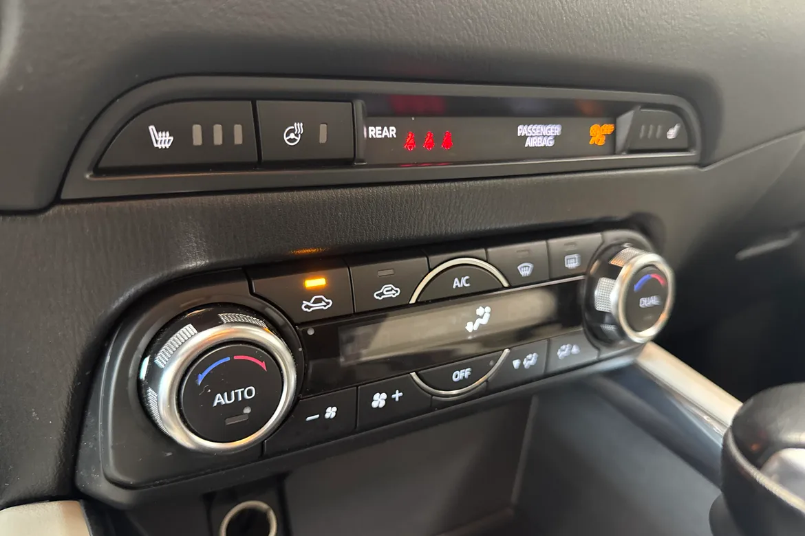 picture of a car