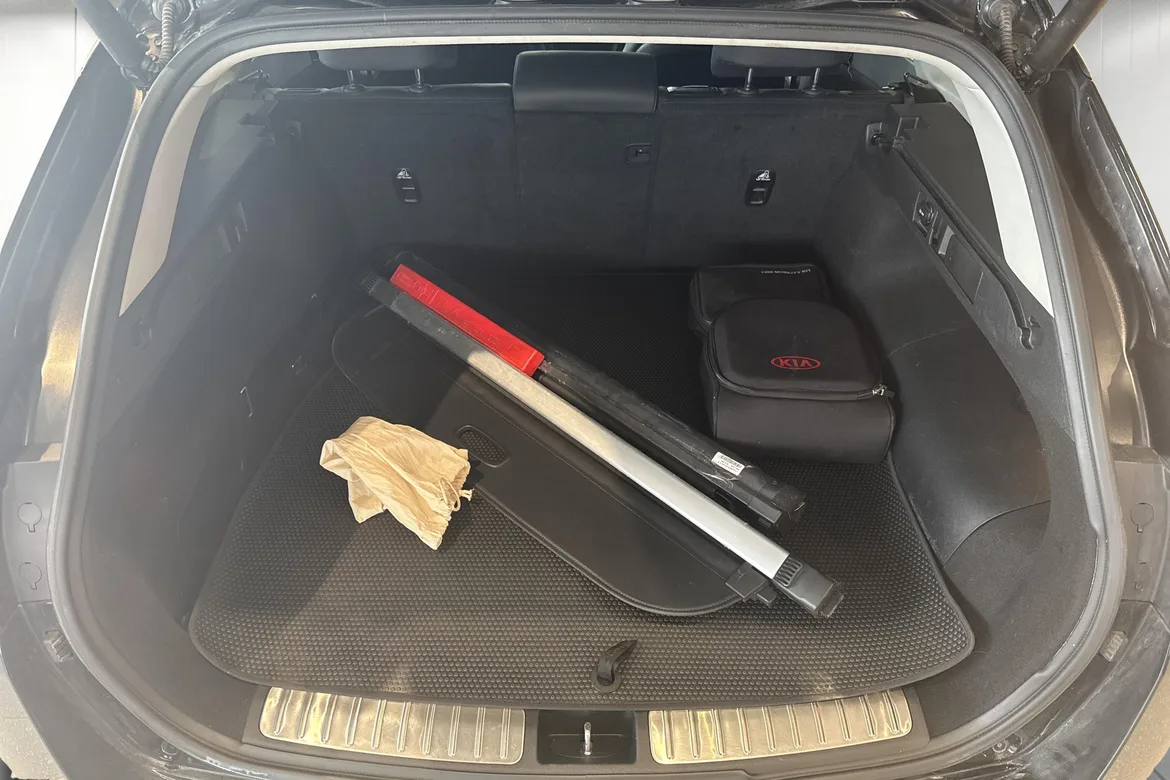 picture of a car