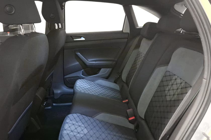 Bild 5 av Volkswagen Taigo TSI 119 / R-Line / Förarassistans Plus / IQ-Drive