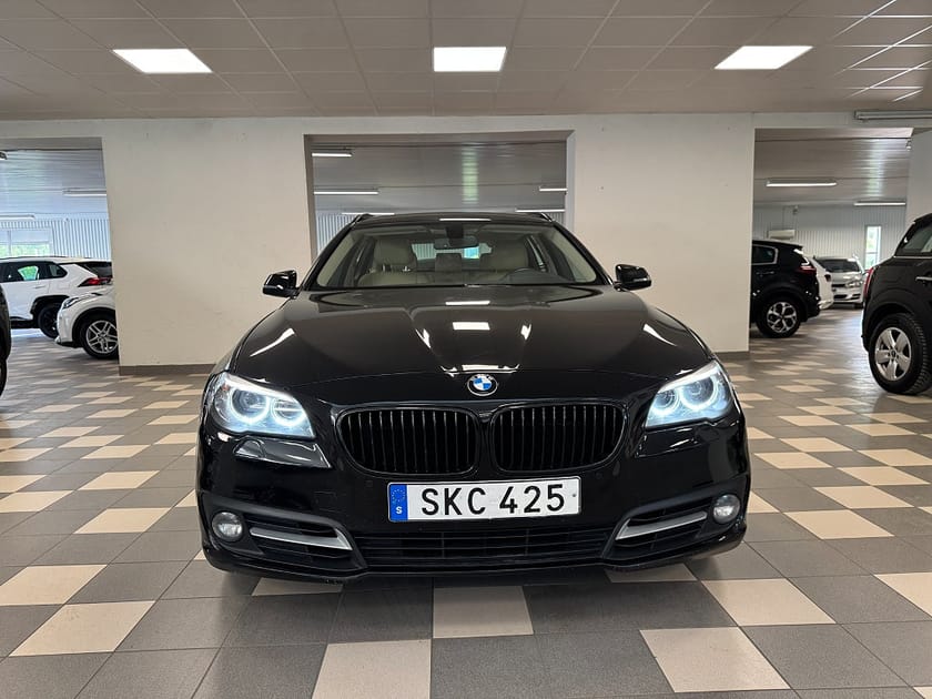 Bild 2 av BMW 520d xDrive Touring Steptronic Helskinn Drag Euro6