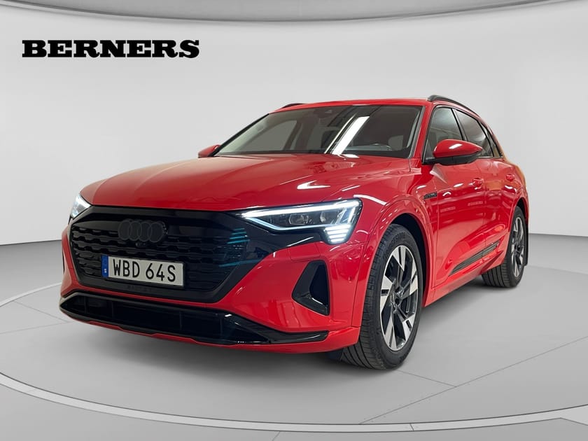 Bild 1 av Audi Q8 55 e-tron quattro / Selection / Svart optik / Pano