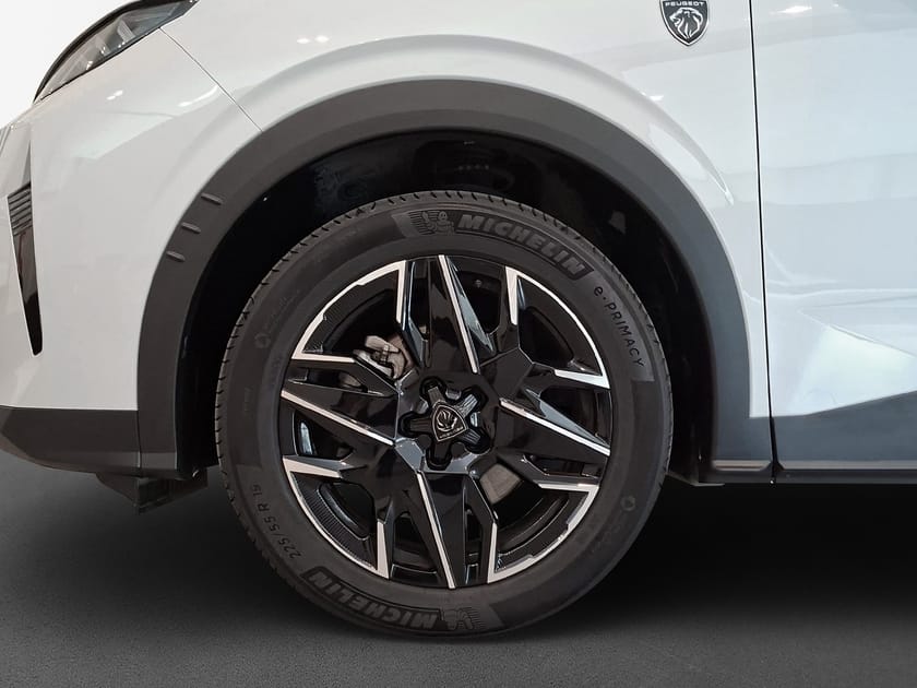 Bild 5 av Peugeot 5008 Hybrid 145 
