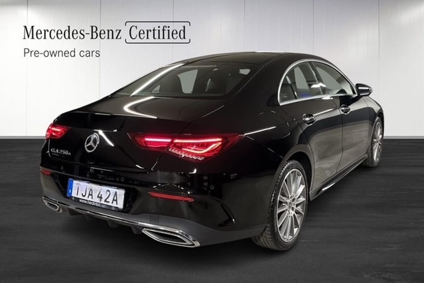 Bild 4 av Mercedes-Benz CLA 250 e COUPÉ AMG - Panorama - Burmester